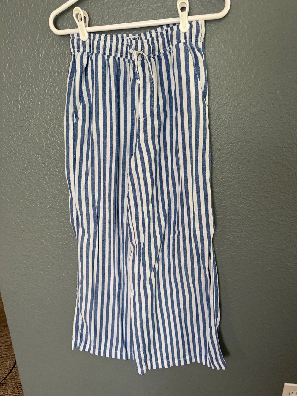 Old Navy Blue and White Striped Casual Kids Linen Blend Coastal Pants